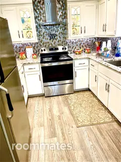 Room for rent in Spartanburg, SC $950, condo