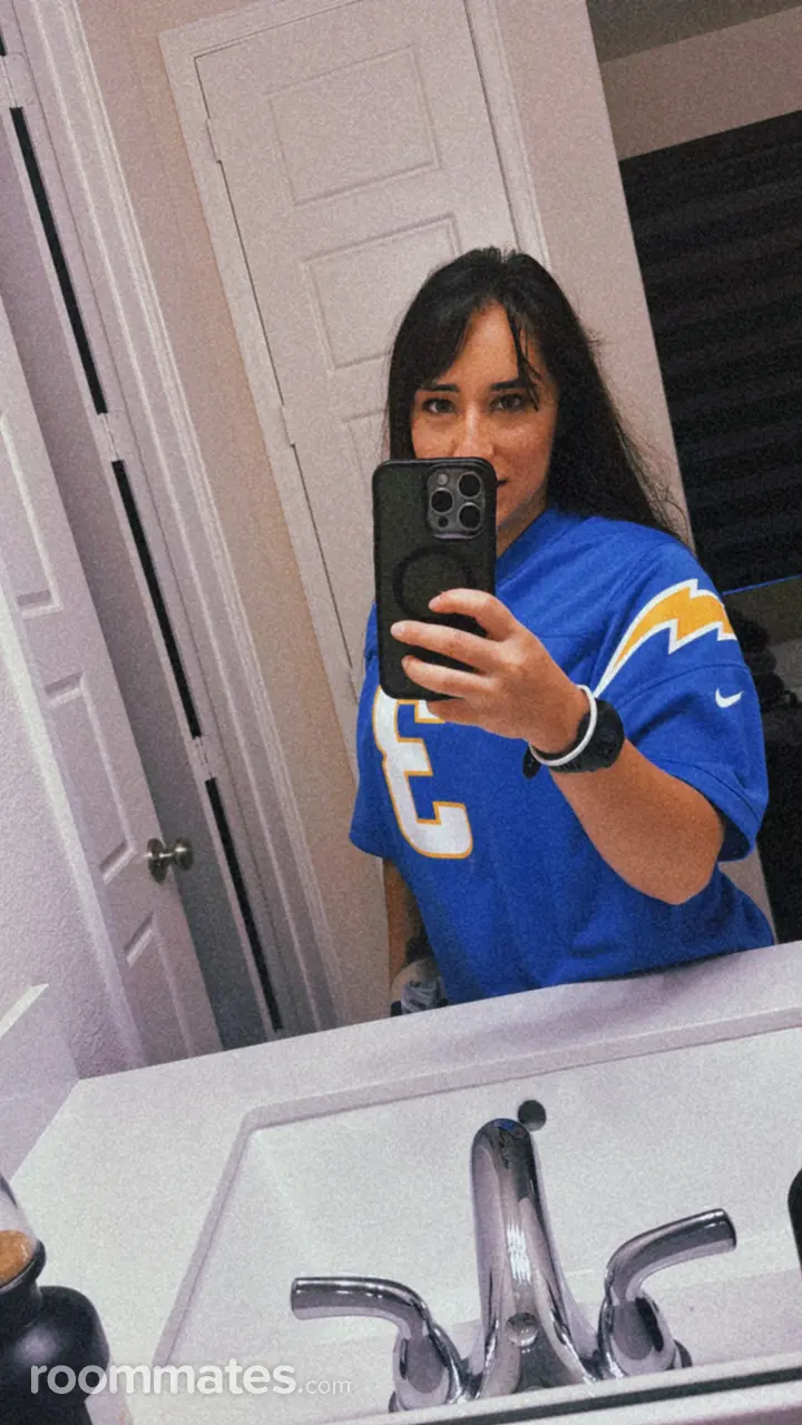 Profile photo 9 of 9