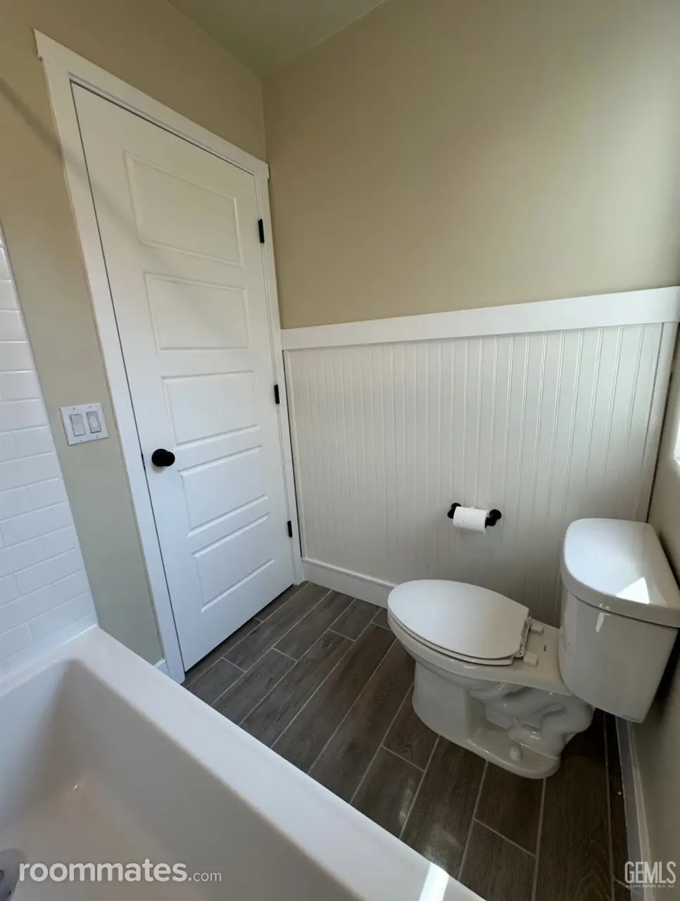 Profile photo 5 of 9