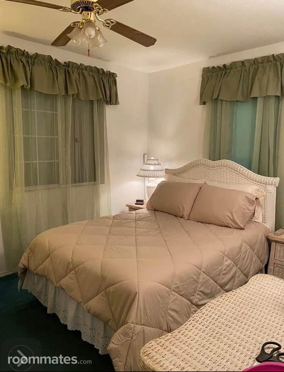 Profile photo 5 of 6