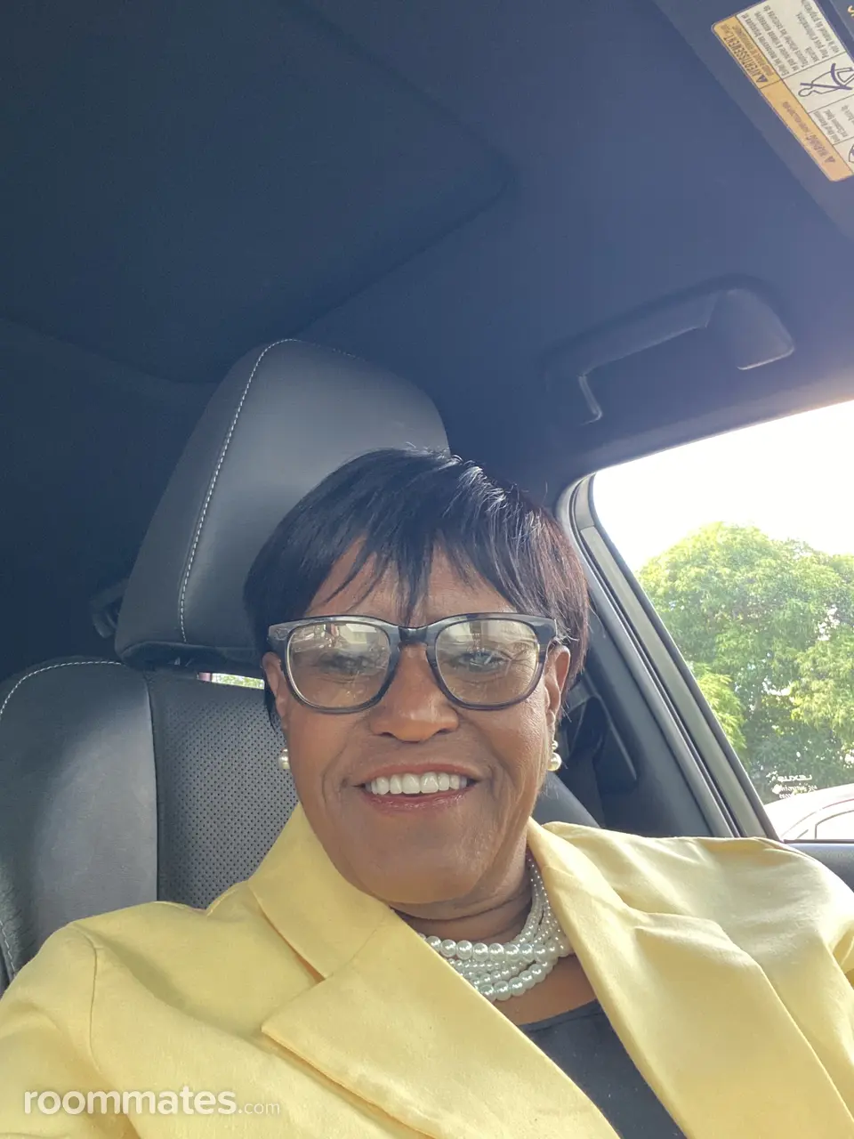 Profile photo 6 of 6