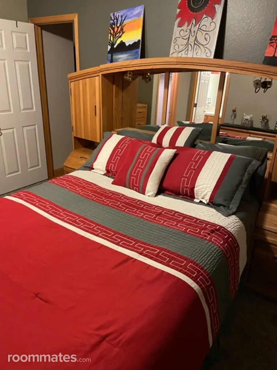 Profile photo 4 of 19