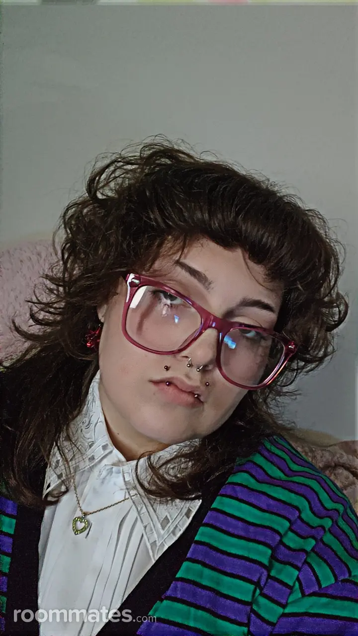 Profile photo 1 of 4