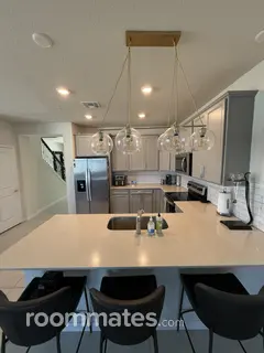 Room for rent in Orlando, FL $1000, townhouse