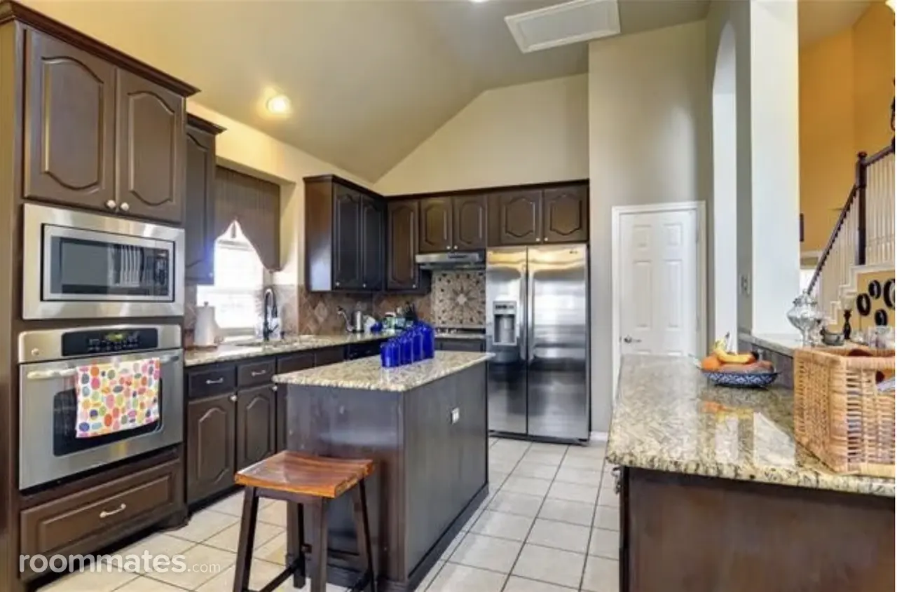 Profile photo 4 of 9