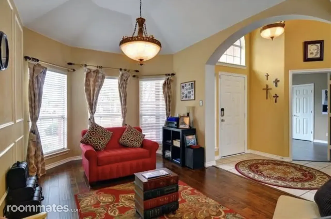 Profile photo 5 of 9