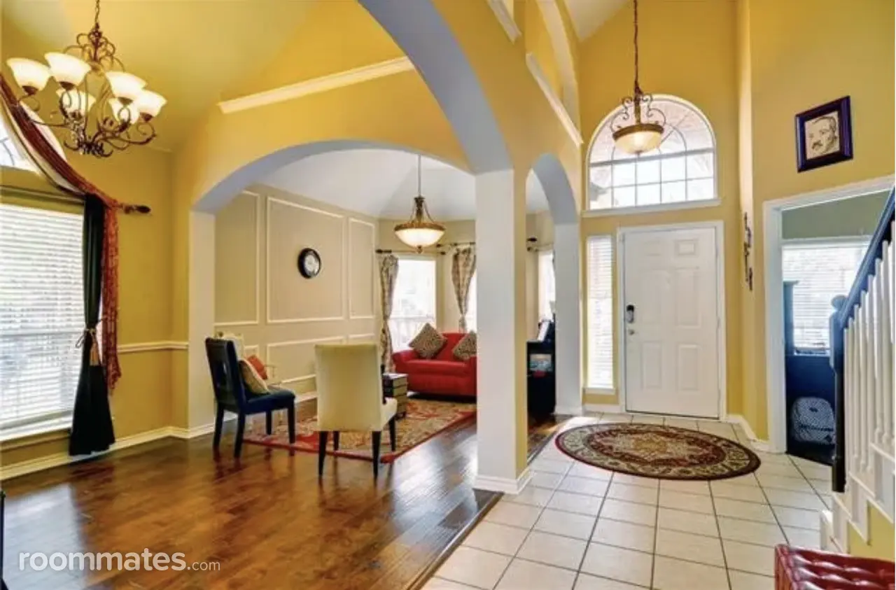 Profile photo 7 of 9