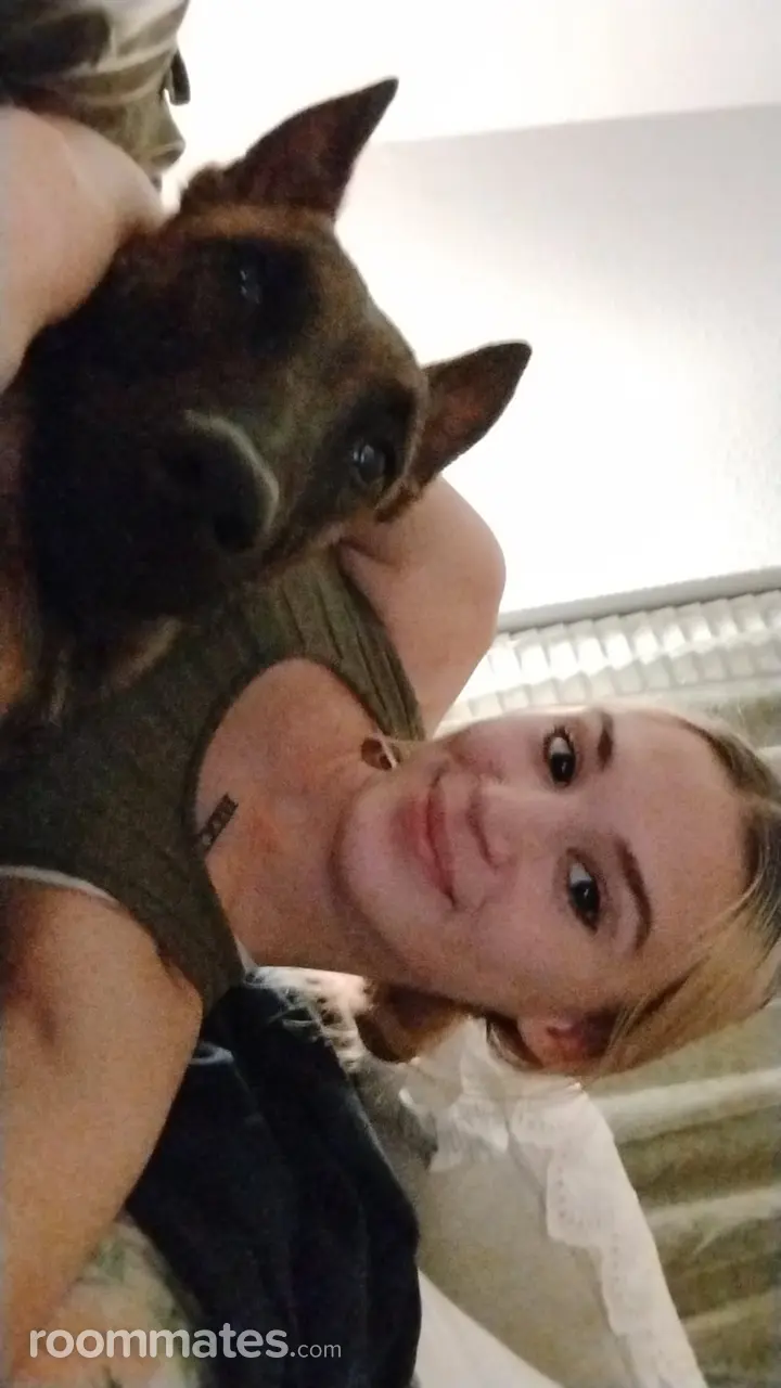 Profile photo 4 of 4