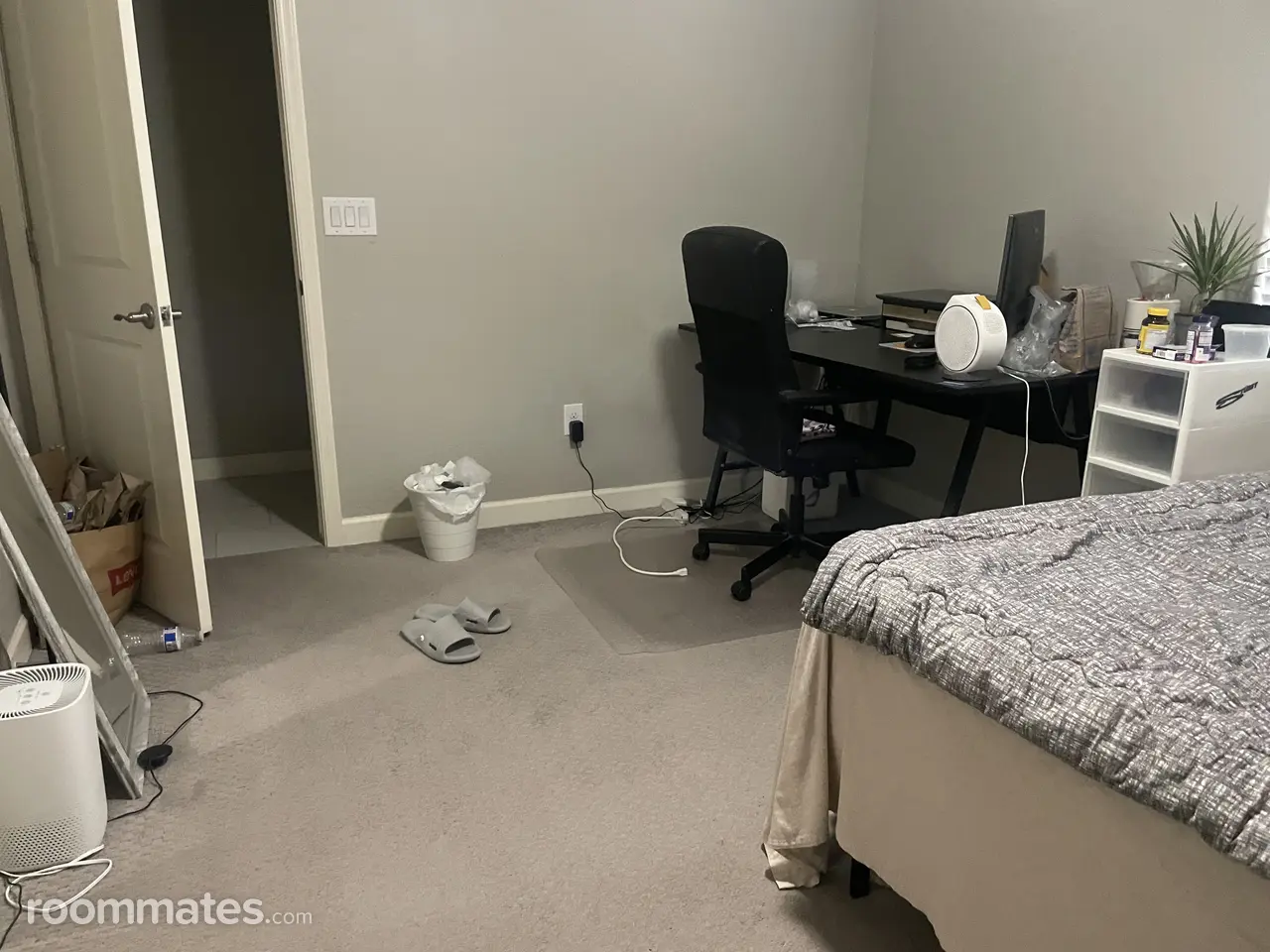 Profile photo 4 of 7