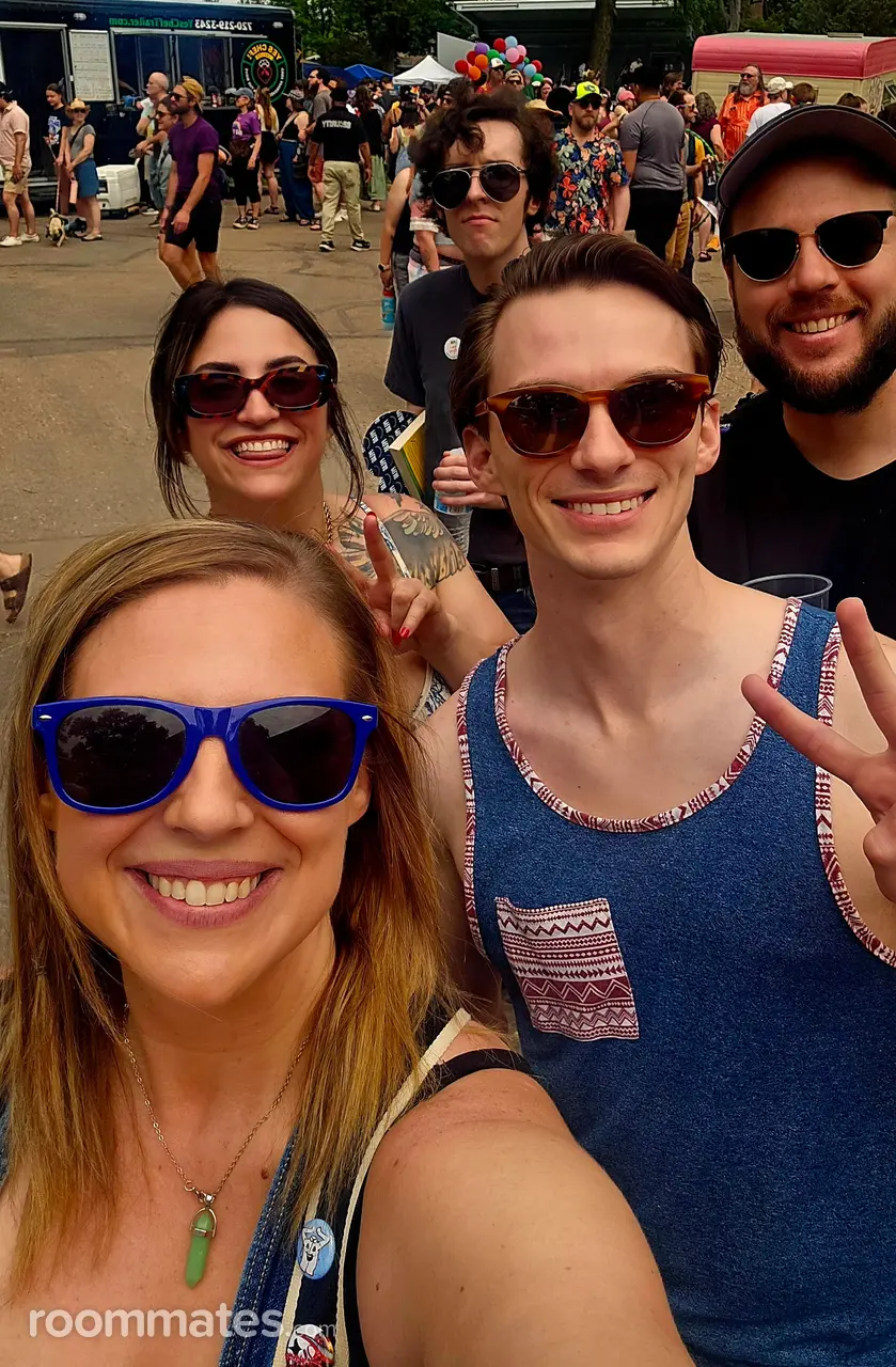 Profile photo 13 of 14