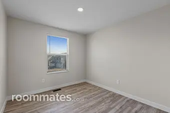 Room for rent in Loveland, CO $900, townhouse