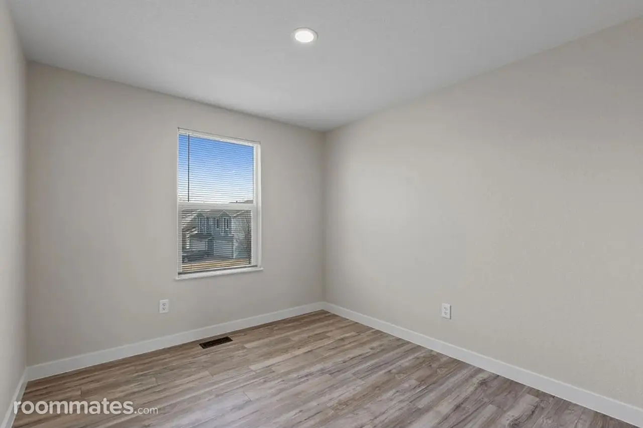 Profile photo 2 of 14