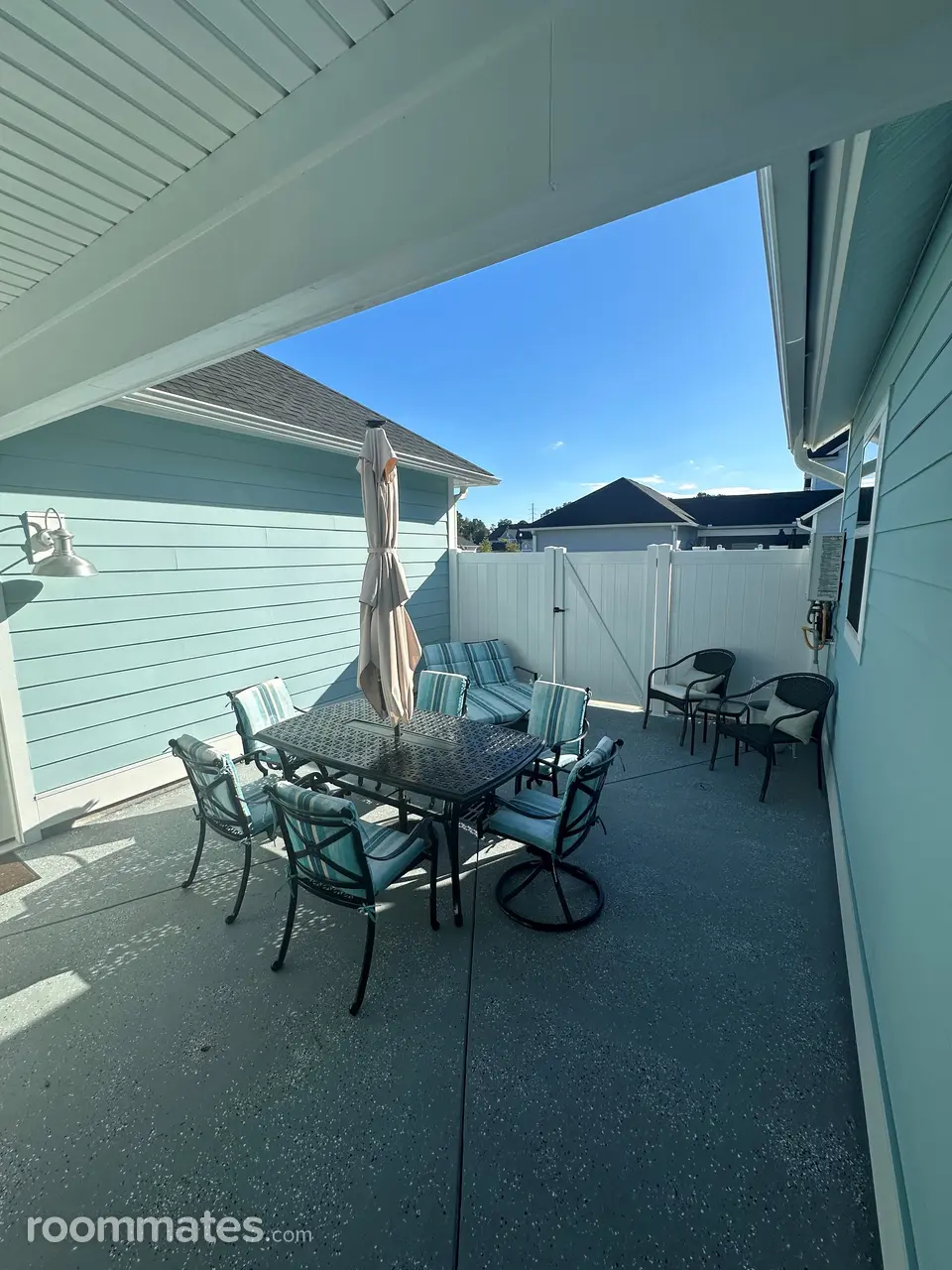 Profile photo 7 of 8