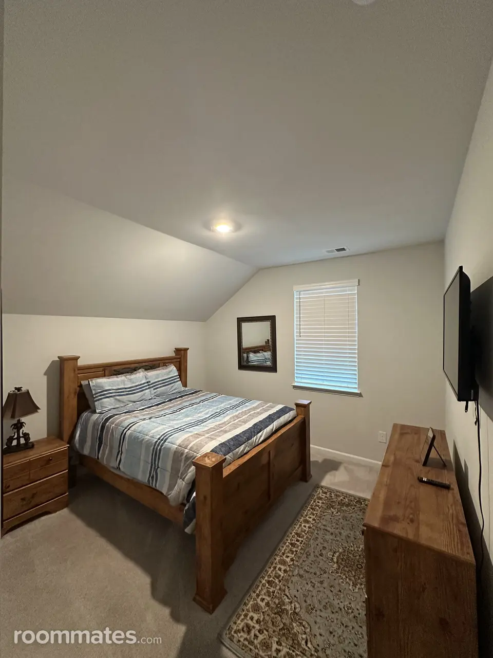 Profile photo 2 of 8