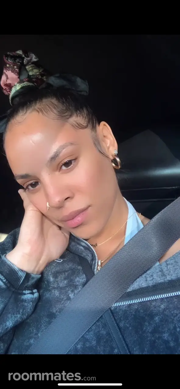 Profile photo 11 of 11