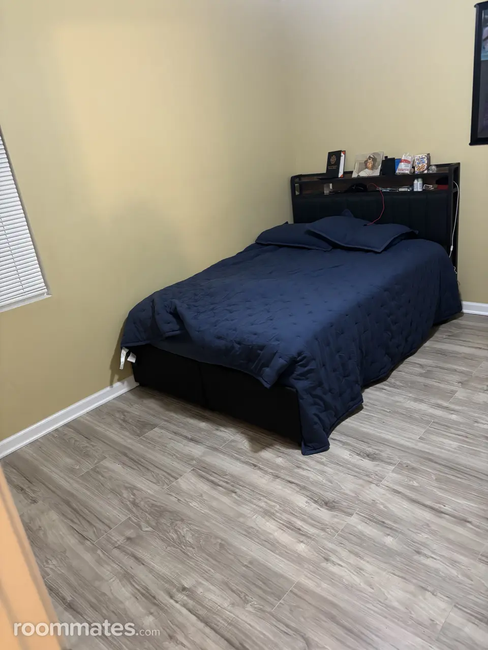 Profile photo 9 of 11