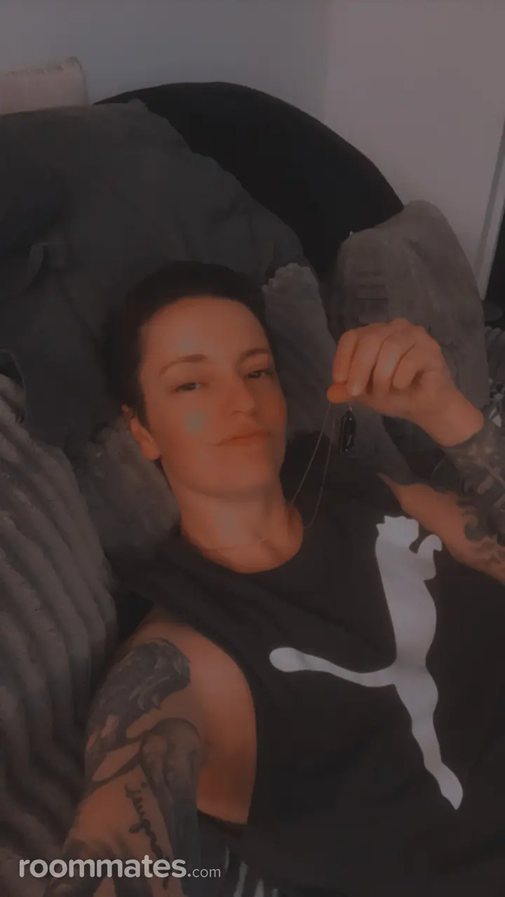 Profile photo 1 of 1