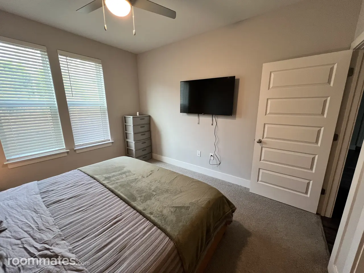 Profile photo 7 of 9