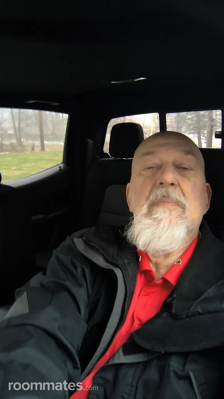 Profile photo 4 of 4