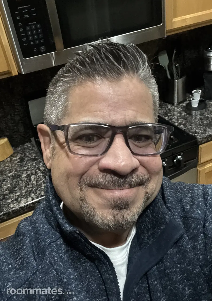 Profile photo 8 of 8