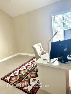 Room for rent in Chatsworth, CA $1500, condo