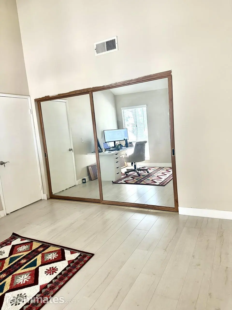 Profile photo 1 of 7