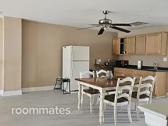 Room for rent in Ashburn, VA $800, house