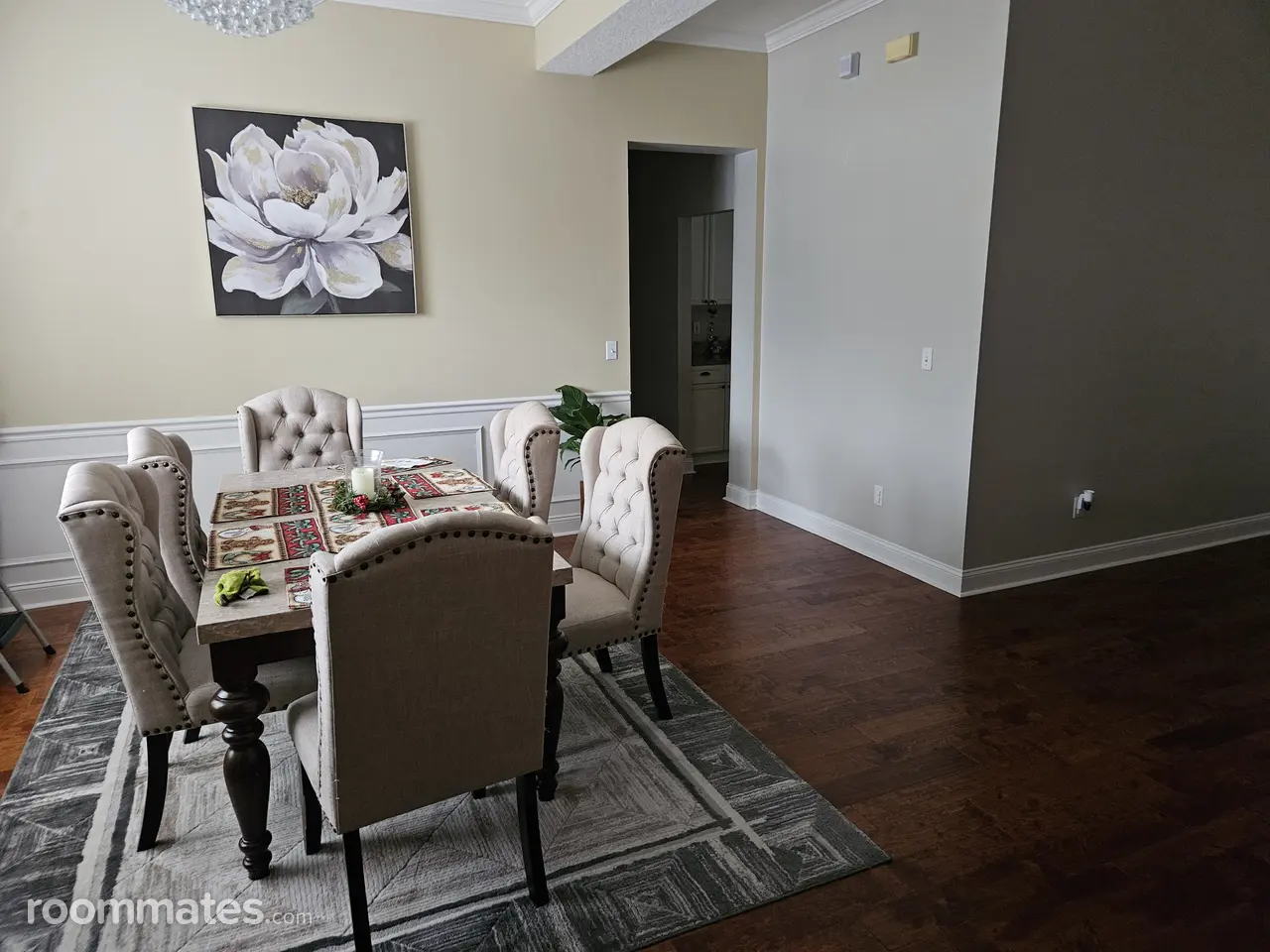 Profile photo 9 of 16