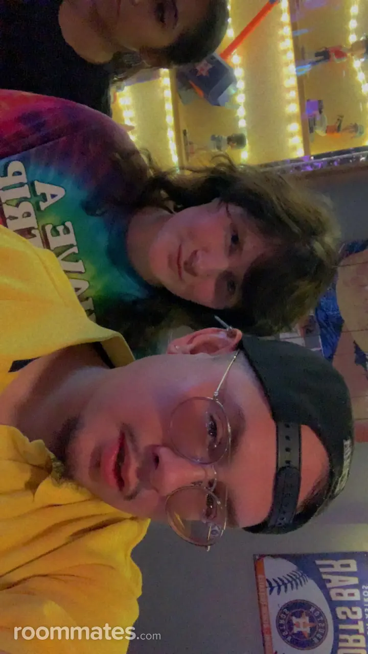 Profile photo 9 of 11