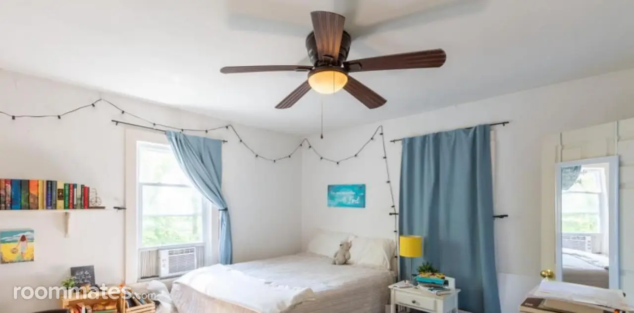 Profile photo 5 of 9