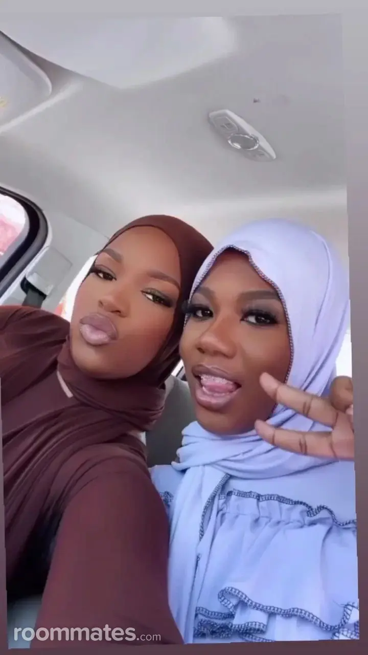 Profile photo 7 of 9