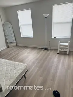 Room for rent in Philadelphia, PA $885, townhouse