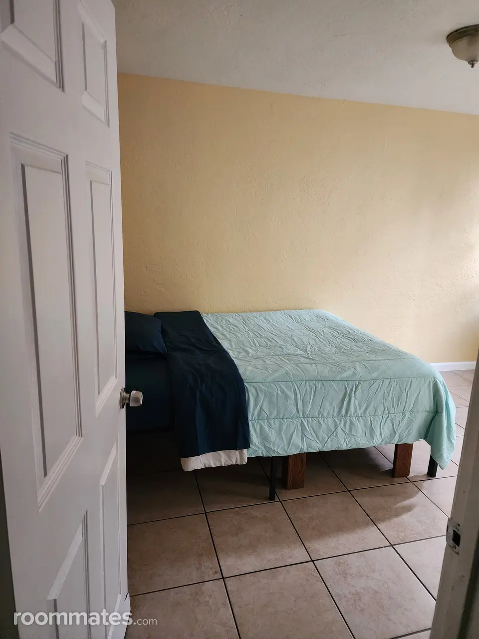 Profile photo 3 of 8