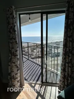 Room for rent in Myrtle Beach, SC $700, condo
