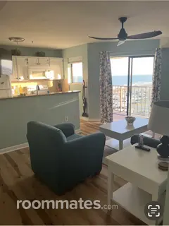 Room for rent in Myrtle Beach, SC $700, condo