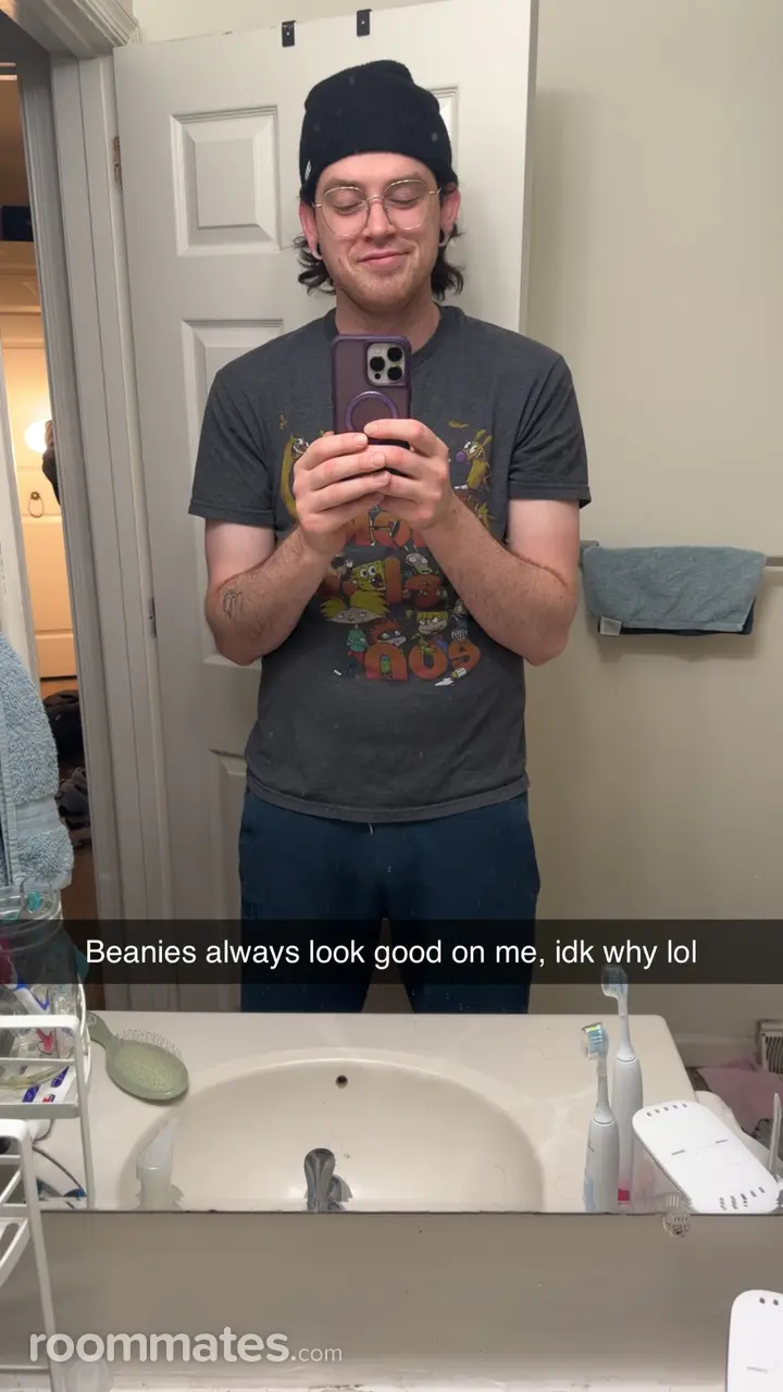 Profile photo 4 of 7