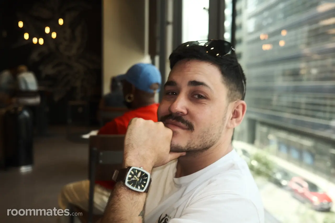 Profile photo 3 of 6