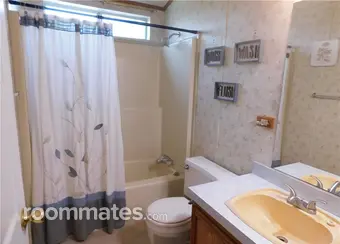 Room for rent in Highland, CA $1000, house