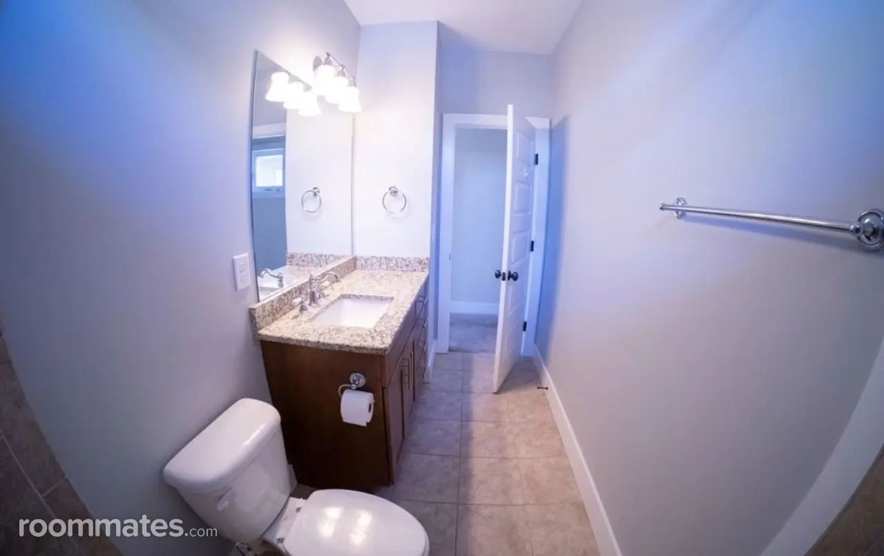 Profile photo 5 of 10