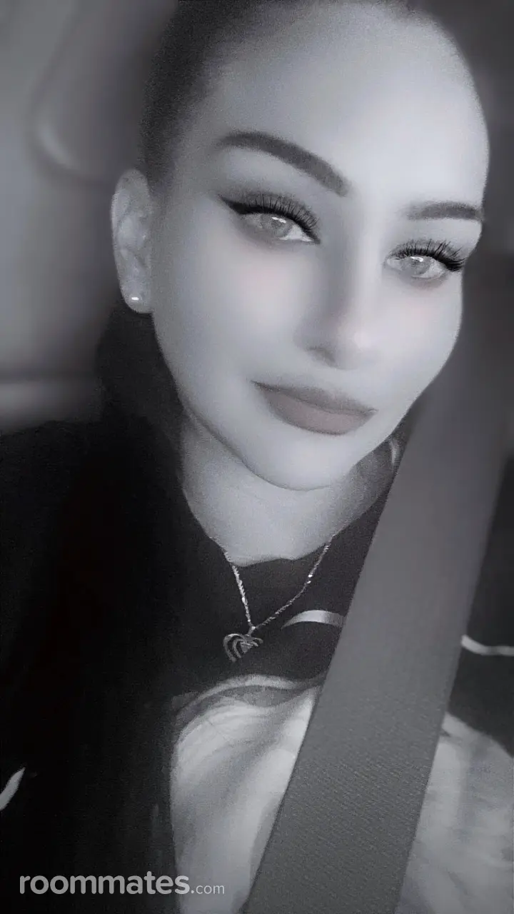 Profile photo 4 of 5