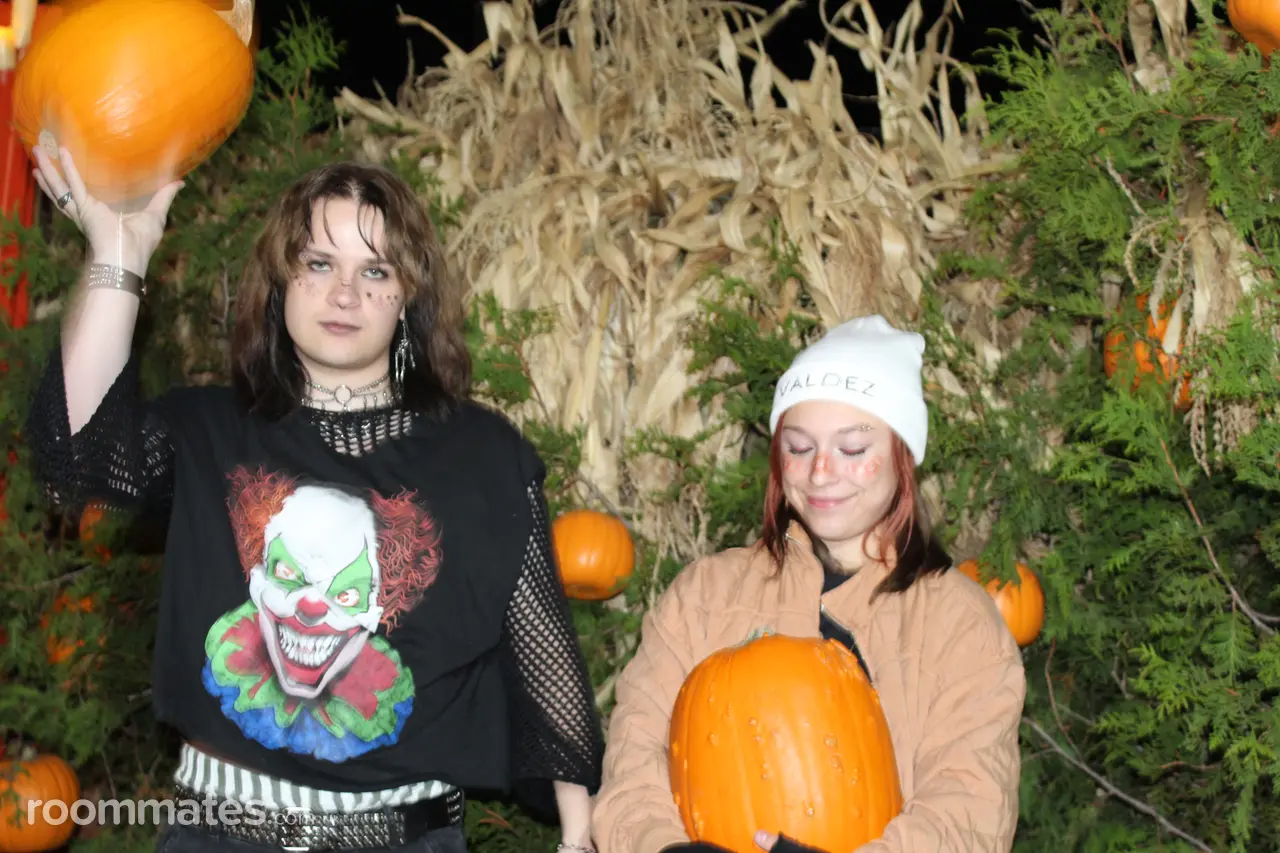 Profile photo 1 of 3