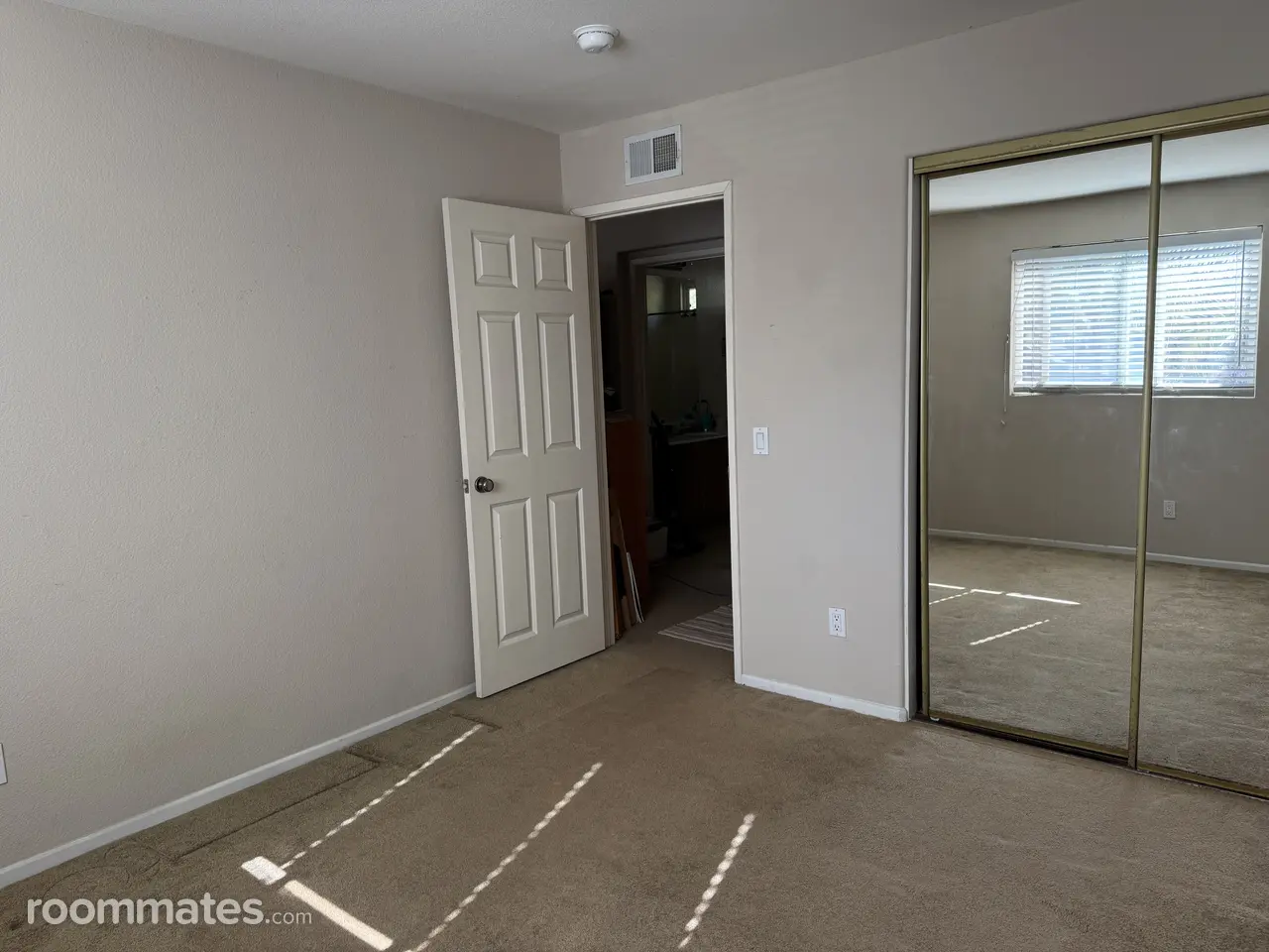 Profile photo 3 of 11