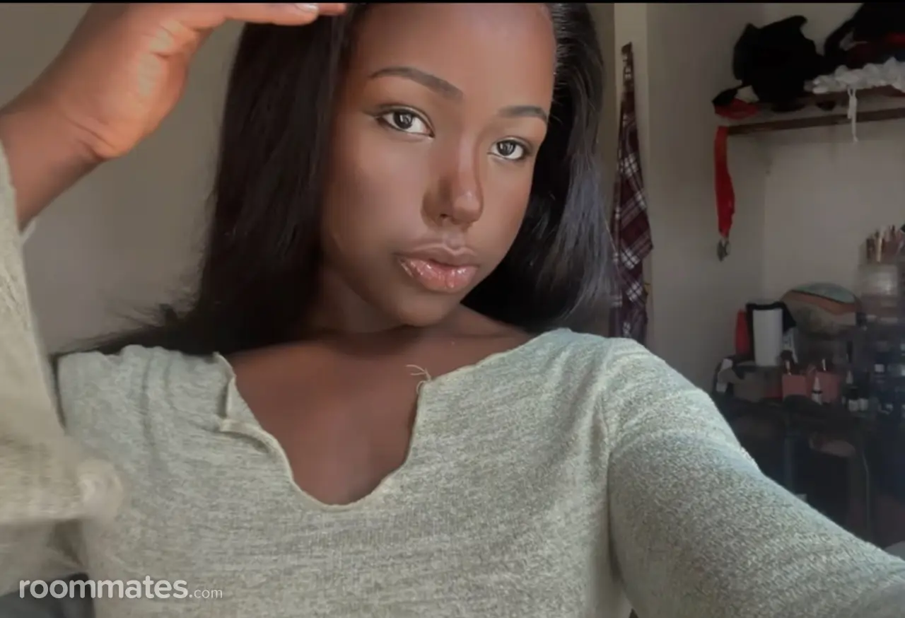 Profile photo 1 of 3