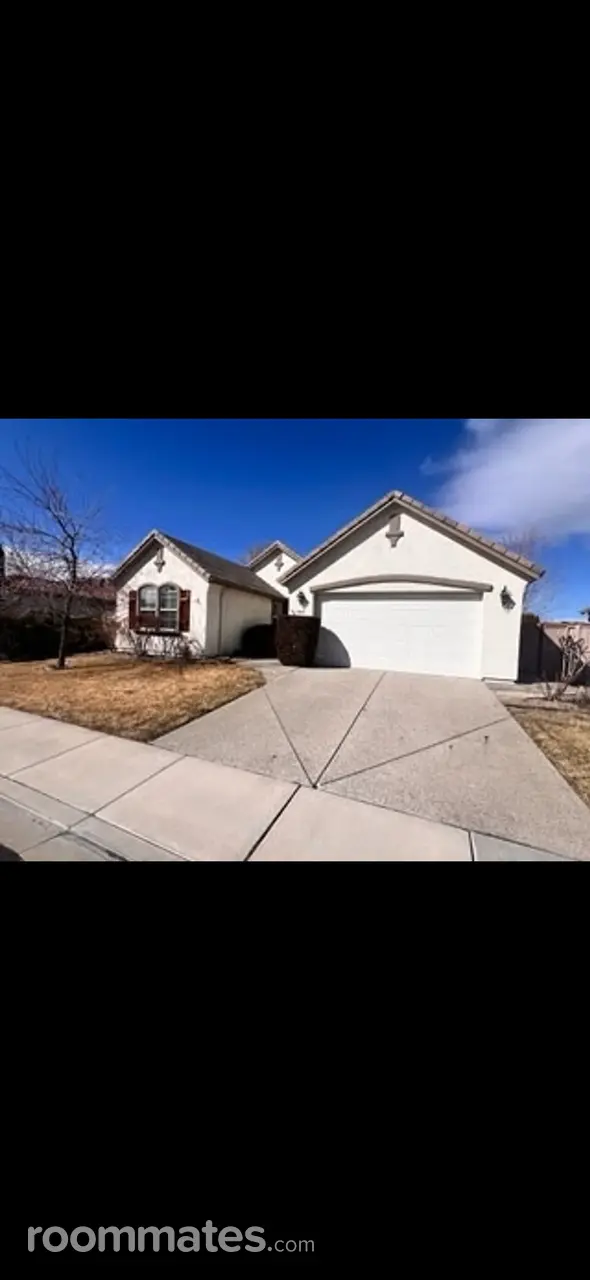 Profile photo 3 of 13