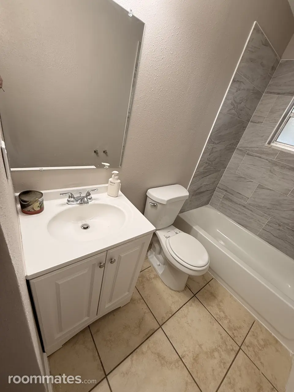 Profile photo 3 of 7