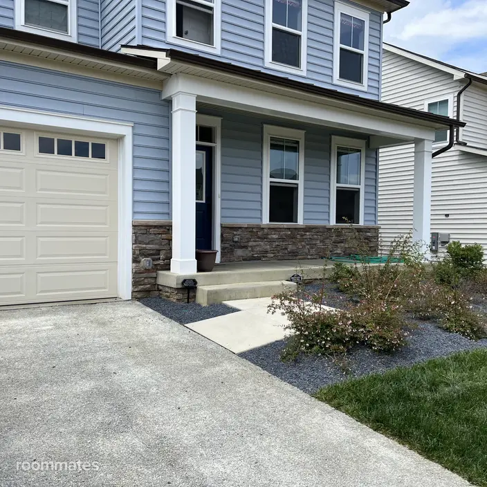 Room for rent in Waldorf, MD $890, house