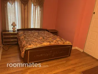 Room for rent in Wheeling, IL $1300, condo