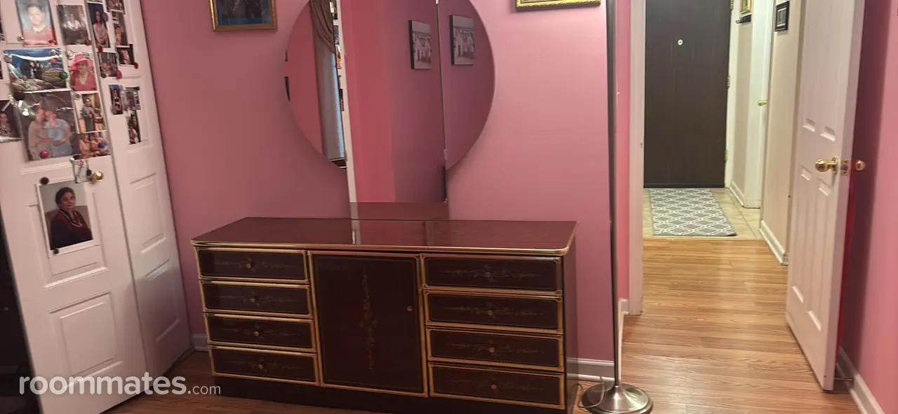 Profile photo 3 of 4