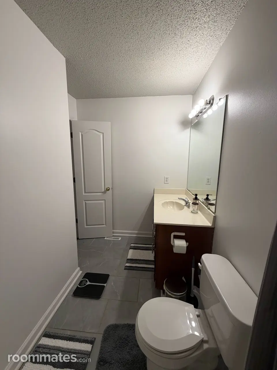 Profile photo 3 of 5