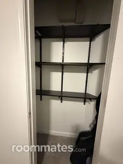 Room for rent in Oak Grove, KY $700, house